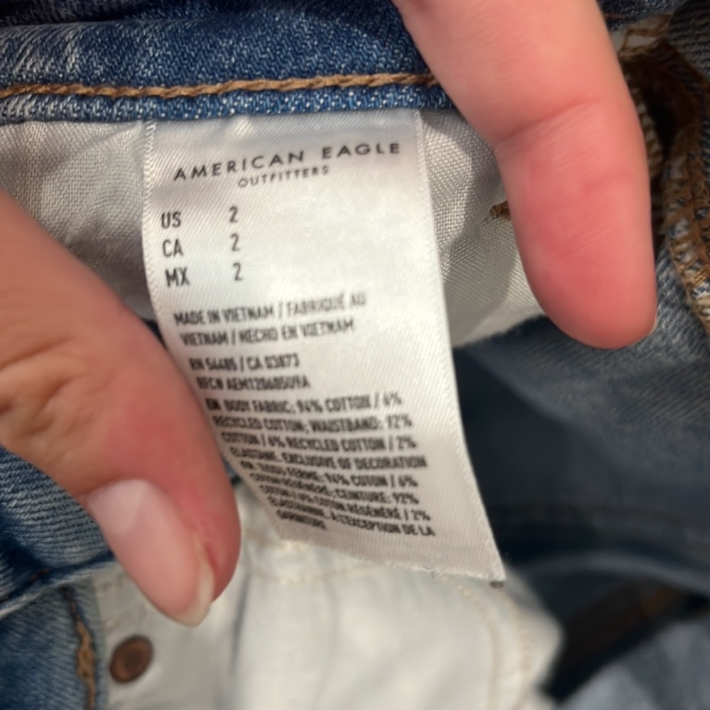 AE Shorts - Picture 4 of 4